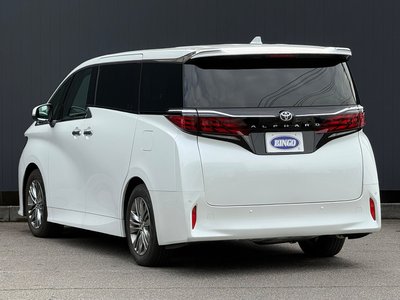 2024 Toyota ALPHARD — фото 7