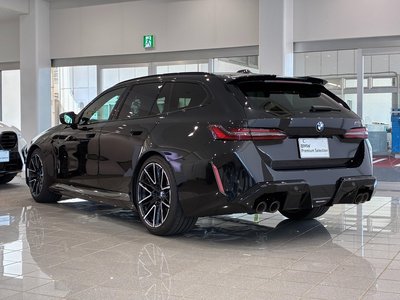 2025 BMW M5 TOURING photo 6