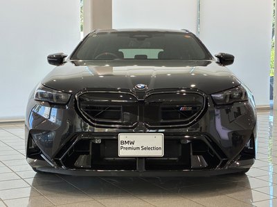 2025 BMW M5 TOURING photo 2