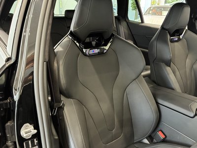2025 BMW M5 TOURING photo 11