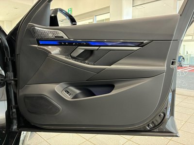 2025 BMW M5 TOURING photo 56