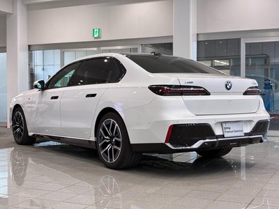 2024 BMW 7 SERIES photo 5