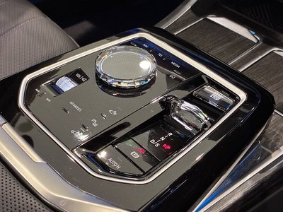 2024 BMW 7 SERIES thumbnail 25