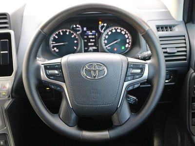 2020 Toyota LAND CRUISER PRADO — фото 11