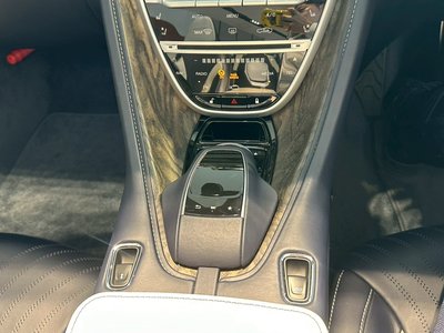 صورة 19 لـ 2021 Aston Martin DB11 VOLANTE