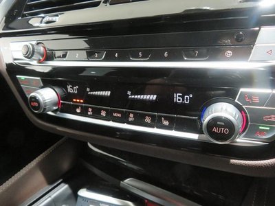 2021 BMW 5 SERIES TOURING 照片 14