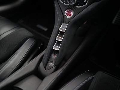 2019 Mclaren 720S thumbnail 28