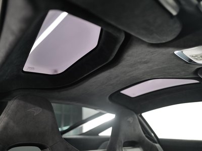 2019 Mclaren 720S thumbnail 37