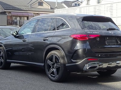 2026 Mercedes-BENZ GLC photo 6