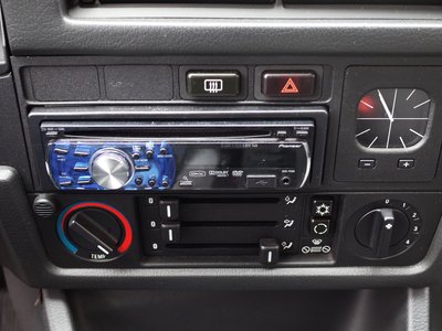 1989 BMW 3 SERIES 照片 14