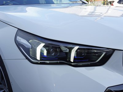2026 BMW 5 SERIES TOURING photo 7