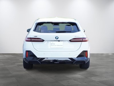 2026 BMW 5 SERIES TOURING photo 3