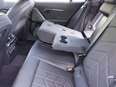 2026 BMW 5 SERIES TOURING thumbnail 38