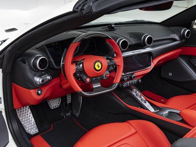 صورة 16 لـ 2023 Ferrari PORTOFINO M