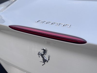 صورة 15 لـ 2020 Ferrari PORTOFINO