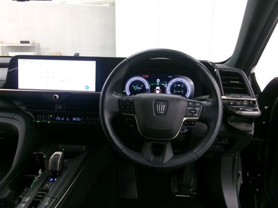 صورة 6 لـ 2022 Toyota CROWN CROSSOVER