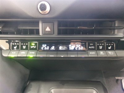 صورة 7 لـ 2022 Toyota CROWN CROSSOVER