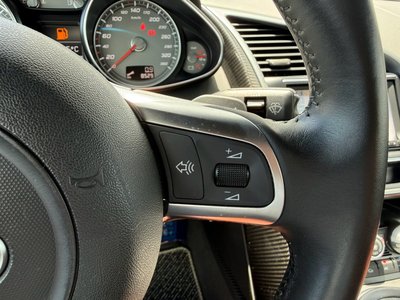 صورة 40 لـ 2009 AUDI R8