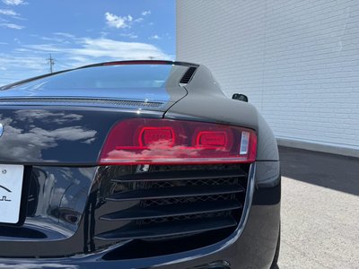 صورة 31 لـ 2009 AUDI R8
