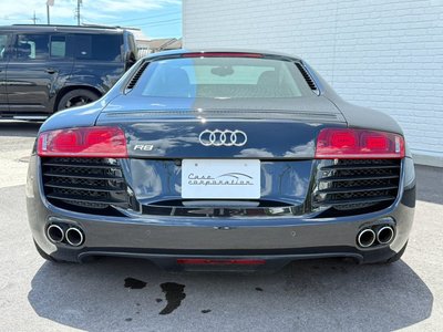 صورة 35 لـ 2009 AUDI R8
