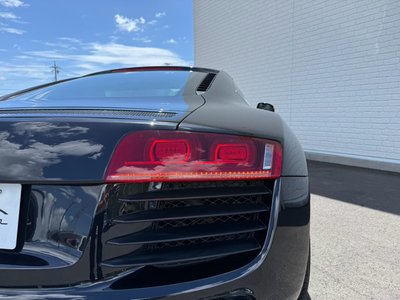 صورة 32 لـ 2009 AUDI R8