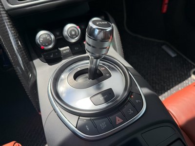 صورة 49 لـ 2009 AUDI R8