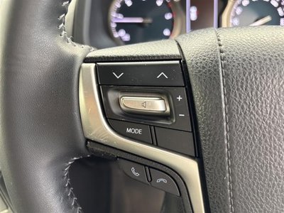 2019 Toyota LAND CRUISER PRADO — миниатюра 8