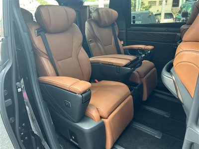 صورة 25 لـ 2025 Toyota VELLFIRE