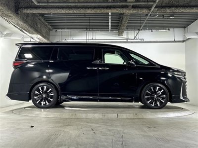 صورة 43 لـ 2025 Toyota VELLFIRE