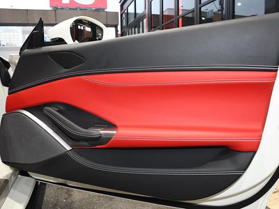 صورة مصغرة 27 لـ 2019 Ferrari PORTOFINO