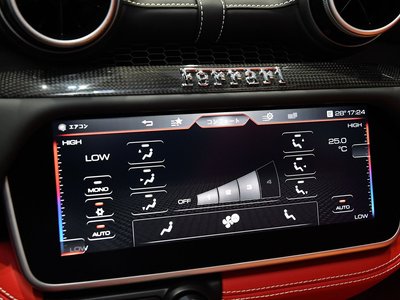 صورة مصغرة 37 لـ 2019 Ferrari PORTOFINO