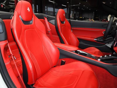صورة مصغرة 23 لـ 2019 Ferrari PORTOFINO