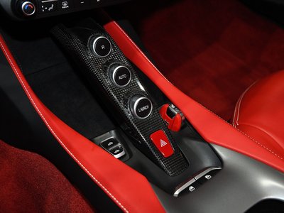 صورة مصغرة 30 لـ 2019 Ferrari PORTOFINO