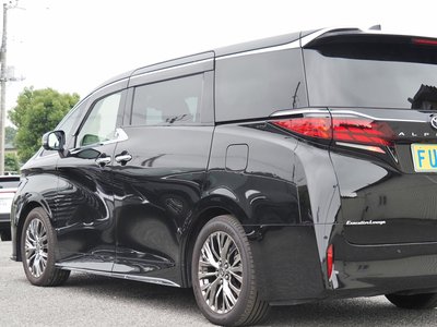 صورة 12 لـ 2025 Toyota ALPHARD