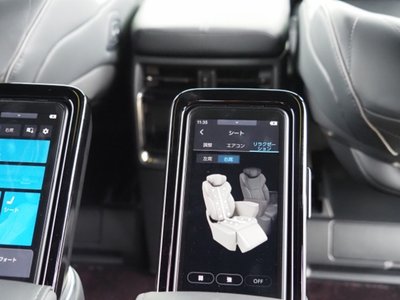 صورة 32 لـ 2025 Toyota ALPHARD