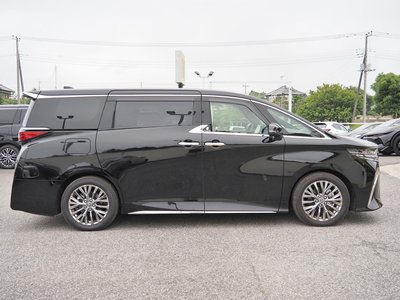 صورة 8 لـ 2025 Toyota ALPHARD
