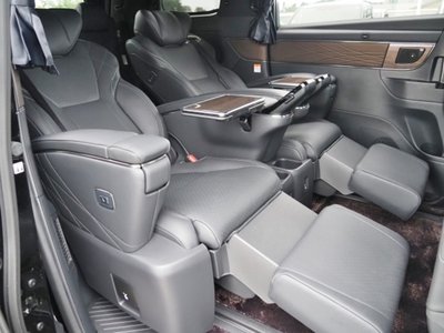صورة 27 لـ 2025 Toyota ALPHARD