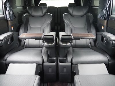 صورة 26 لـ 2025 Toyota ALPHARD