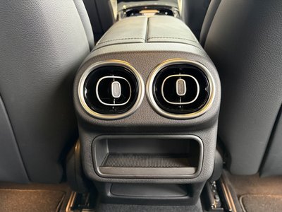 2025 Mercedes-BENZ GLC thumbnail 32