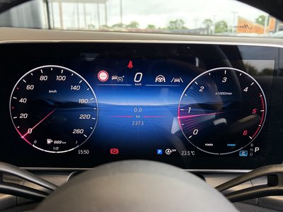 2025 Mercedes-BENZ GLC photo 14