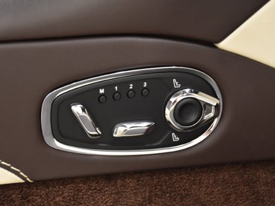 2018 Aston Martin DB11 — миниатюра 17