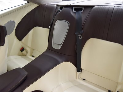 2018 Aston Martin DB11 — миниатюра 13