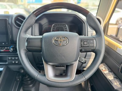 2025 Toyota LAND CRUISER 70 thumbnail 48