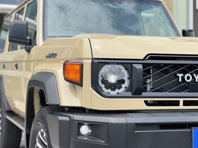 2025 Toyota LAND CRUISER 70 thumbnail 21