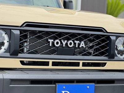 2025 Toyota LAND CRUISER 70 photo 13