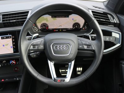 2024 AUDI RS Q3 photo 3