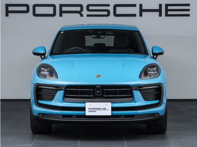 2022 Porsche MACAN photo 3