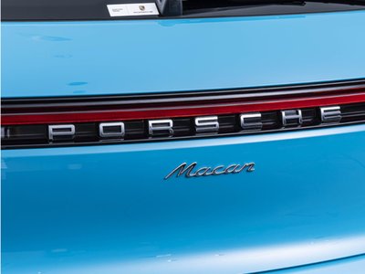 2022 Porsche MACAN photo 9
