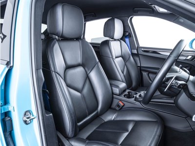 2022 Porsche MACAN photo 13