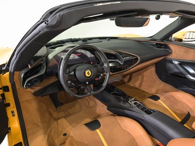 صورة 28 لـ 2022 Ferrari SF90 SPIDER